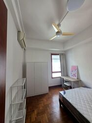 Tanah Merah Green (D16), Terrace #565714231
